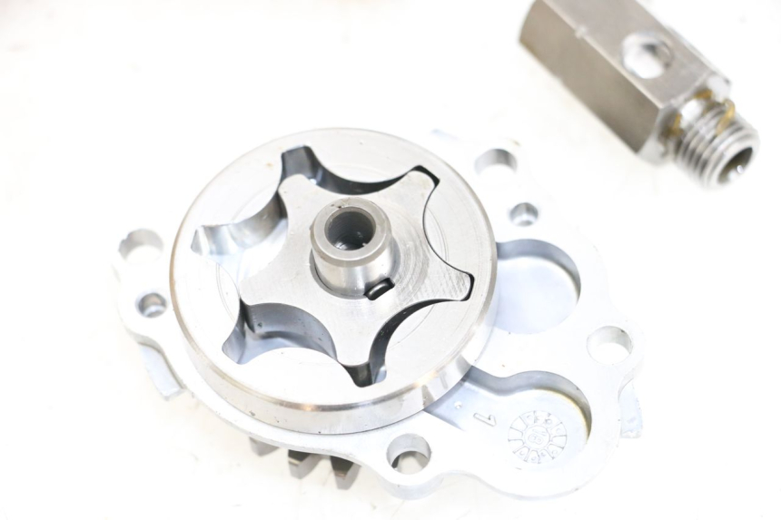 photo de POMPA OLIO KAWASAKI NINJA 400 (2018 - 2023) - Altra angolazione