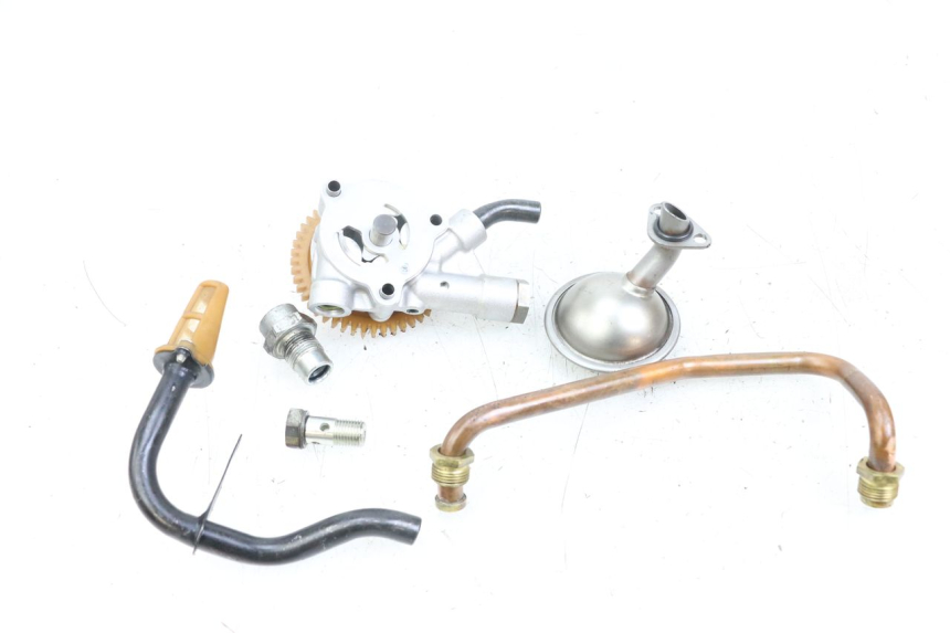 photo de POMPA OLIO MOTO GUZZI NORGE 8V GT 1200 (2011 - 2016) - Altra angolazione