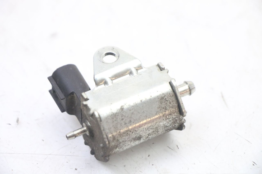 photo de POMPA OLIO PEUGEOT TREKKER TKR 50 (2005 - 2014) - Altra angolazione