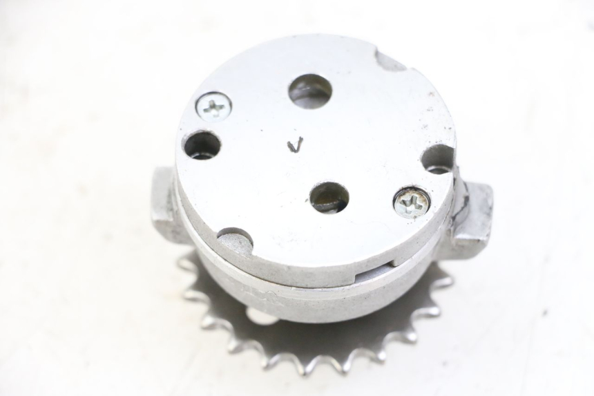 photo de POMPA OLIO PIAGGIO VESPA GRANTURISMO 200 (2004 - 2005) - Dettaglio del componente