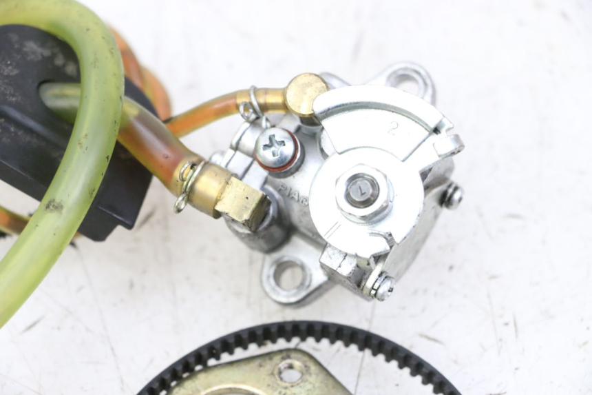 photo de POMPA OLIO PIAGGIO ZIP 2T 50 (2009 - 2019) - Ricambio usato controllato