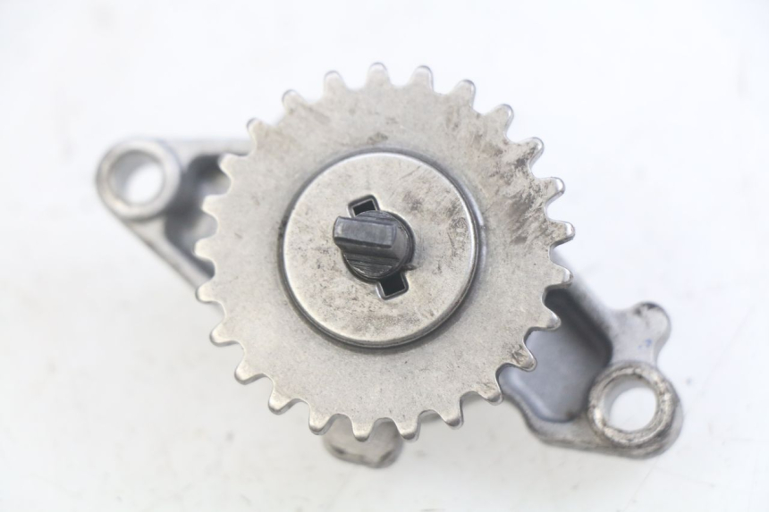 photo de POMPA OLIO APRILIA SCARABEO LIGHT 125 (2007 - 2011) - Dettaglio del componente