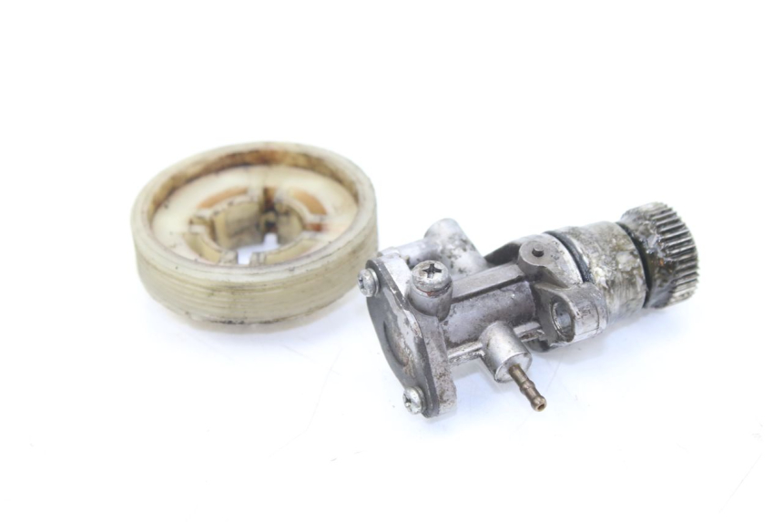photo de POMPA OLIO YAMAHA SLIDER NAKED 50 (2004 - 2018) - Dettaglio del componente