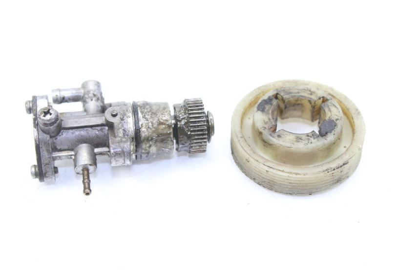 photo de POMPA OLIO YAMAHA SLIDER NAKED 50 (2004 - 2018) - Zoom sullo stato d'uso