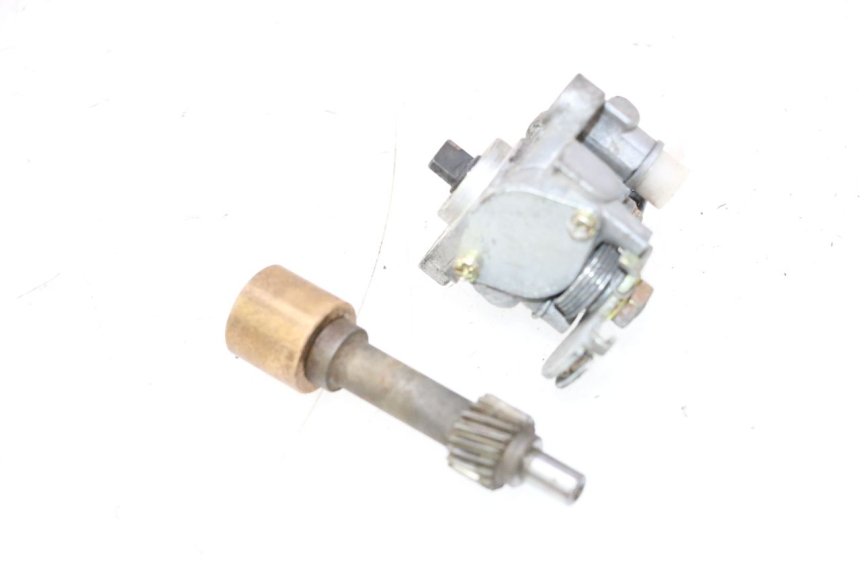 photo de POMPA OLIO PEUGEOT SPEEDFIGHT LC 50 (1996 - 2002) - Zoom sullo stato d'uso