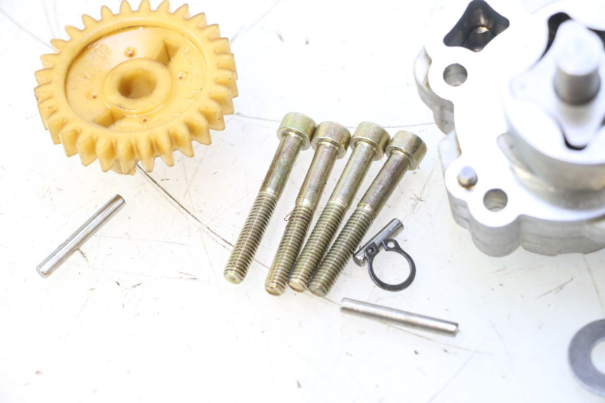 photo de POMPA OLIO CAN-AM SPYDER RS 1000 (2008 - 2012) - Ricambio usato controllato