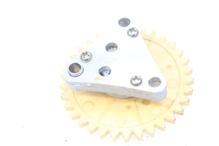 photo de POMPA OLIO PEUGEOT STREETZONE 4T 50 (2018 - 2023) - Zoom sullo stato d'uso