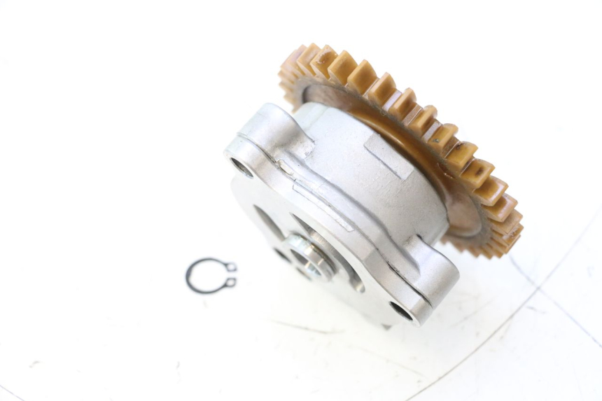 photo de POMPA OLIO SUZUKI SV S 650 (2003 - 2009) - Primo piano tecnico