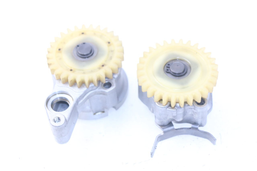 photo de POMPA OLIO YAMAHA TDM ABS 900 (2002 - 2014) - Vista principale