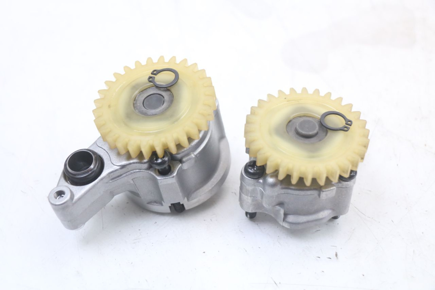 photo de POMPA OLIO YAMAHA TDM ABS 900 (2002 - 2014) - Altra angolazione