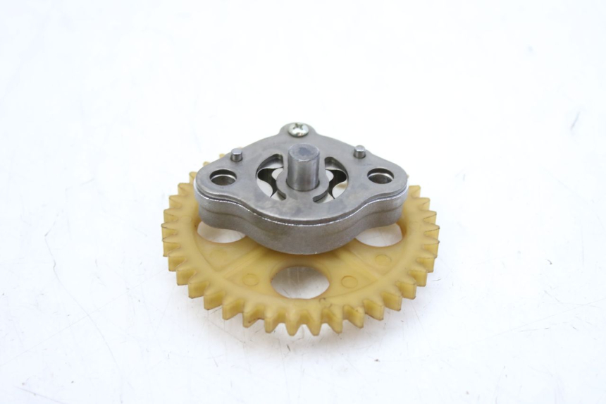 photo de POMPA OLIO PEUGEOT TWEET 125 (2010 - 2017) - Zoom sullo stato d'uso