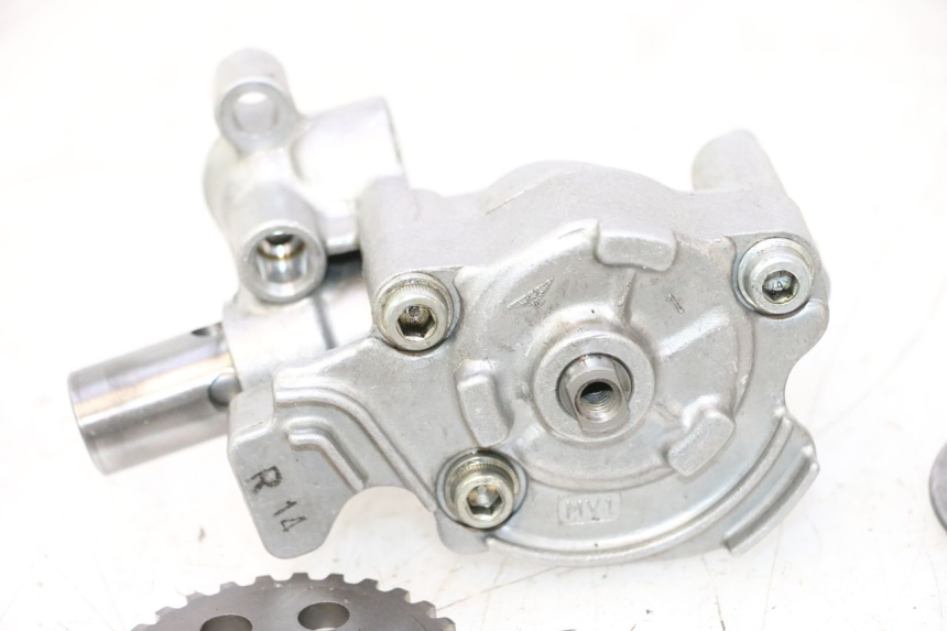 photo de POMPA OLIO HONDA XRV AFRICA TWIN 750 (1990 - 1992) - Marcature e riferimenti originali