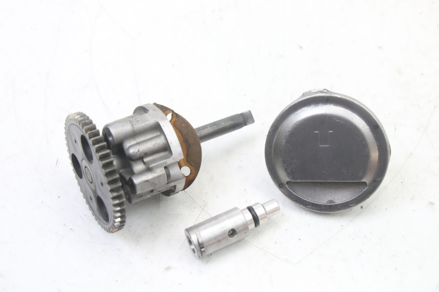 photo de POMPA OLIO YAMAHA FZS FAZER 600 (2001 - 2003) - Vista principale