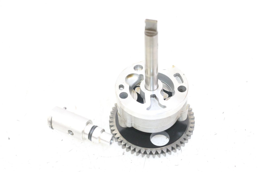 photo de POMPA OLIO YAMAHA FZS FAZER 600 (2001 - 2003) - Altra angolazione