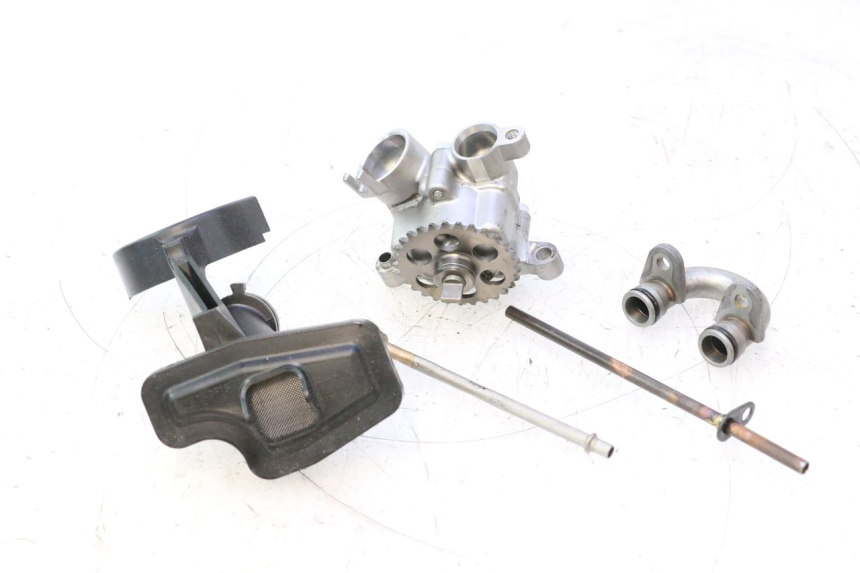 photo de POMPA OLIO YAMAHA YZF R6 600 (2008 - 2009) - Vista principale