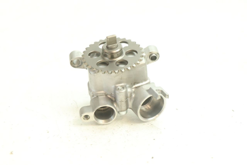 photo de POMPA OLIO YAMAHA YZF R6 600 (2008 - 2009) - Zoom sullo stato d'uso