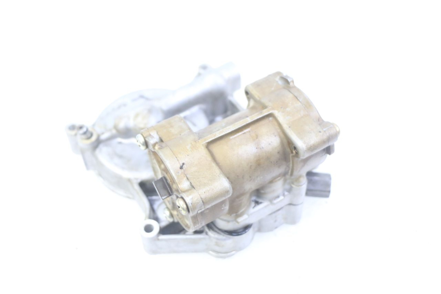 photo de POMPA OLIO KAWASAKI ZEPHYR 1100 ( - 1995) - Zoom sullo stato d'uso