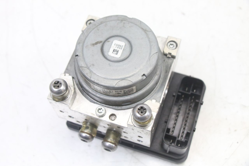 photo de POMPA ABS BMW S RR ABS S1000RR 1000 (2015 - 2018) - Altra angolazione