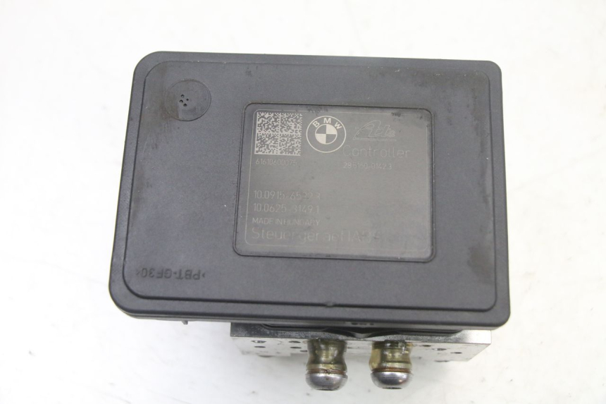 photo de POMPA ABS BMW S RR ABS S1000RR 1000 (2015 - 2018) - Stato della superficie e materiale