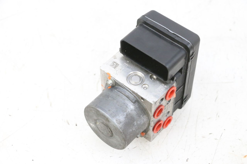 photo de POMPA ABS SUZUKI BURGMAN 650 (2013 - 2020) - Altra vista dell'articolo