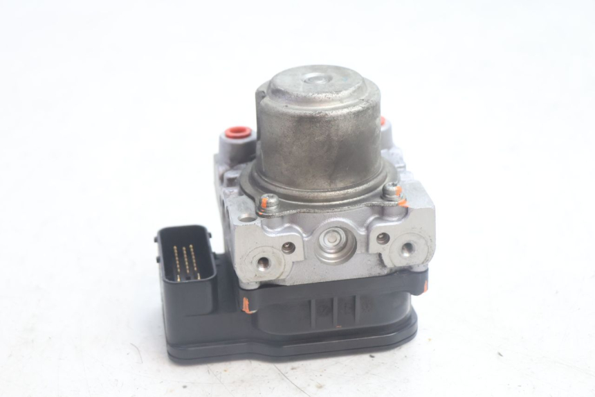 photo de POMPA ABS SUZUKI BURGMAN EXECUTIVE ABS 650 (2006 - 2012) - Vista principale