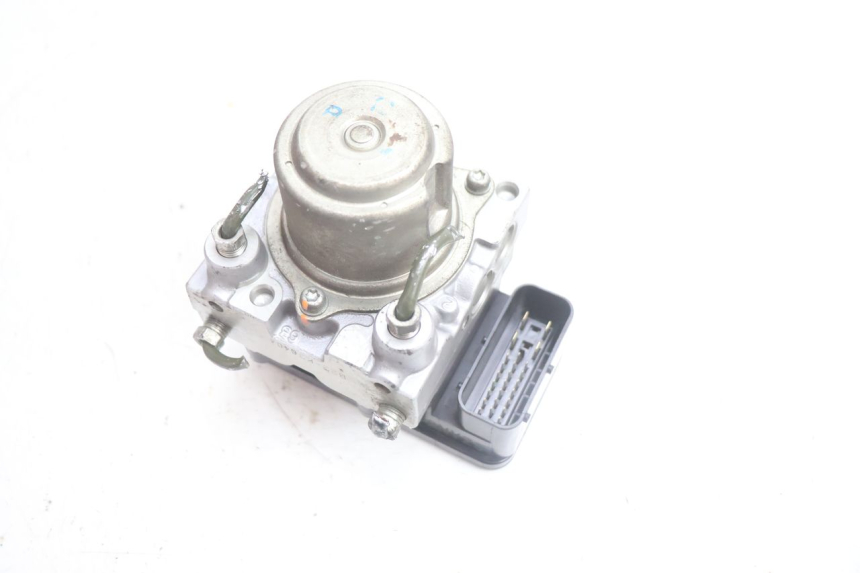 photo de POMPA ABS SUZUKI BURGMAN EXECUTIVE ABS 650 (2006 - 2012) - Dettaglio del componente