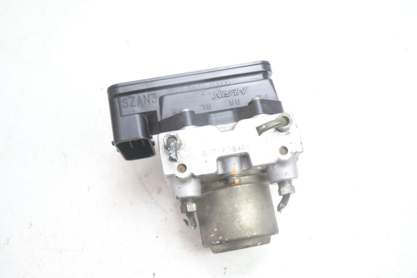 photo de POMPA ABS SUZUKI BURGMAN EXECUTIVE ABS 650 (2006 - 2012) - Altra angolazione