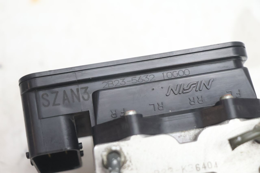 photo de POMPA ABS SUZUKI BURGMAN EXECUTIVE ABS 650 (2006 - 2012) - Primo piano tecnico