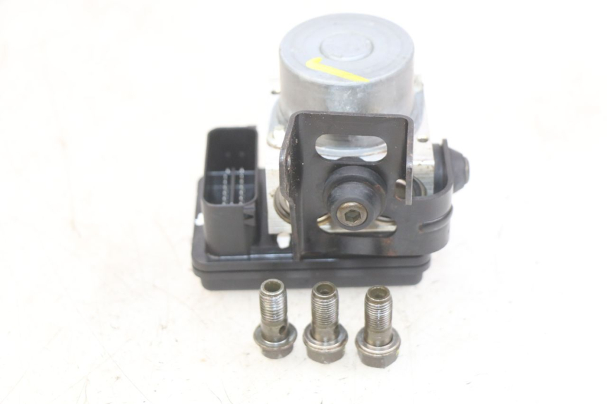 photo de POMPA ABS KYMCO DOWNTOWN ABS 125 (2015 - 2017) - Caratteristiche distintive