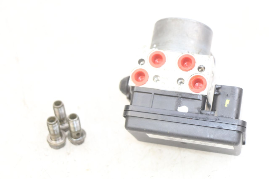 photo de POMPA ABS KYMCO DOWNTOWN ABS 125 (2015 - 2017) - Primo piano tecnico