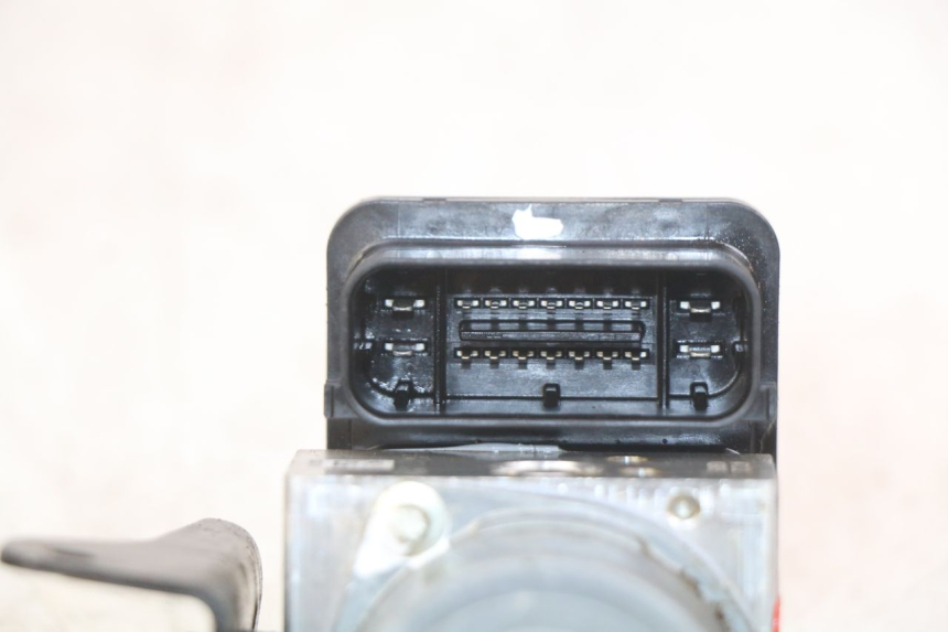 photo de POMPA ABS KYMCO DOWNTOWN ABS 125 (2015 - 2017) - Stato della superficie e materiale