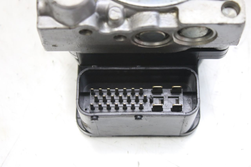 photo de POMPA ABS HONDA FES S-WING SWING ABS 125 (2007 - 2015) - Vista d'insieme del prodotto