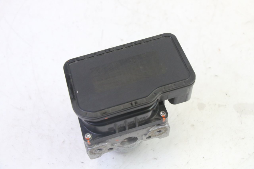 photo de POMPA ABS HONDA FES S-WING SWING ABS 125 (2007 - 2015) - Stato della superficie e materiale