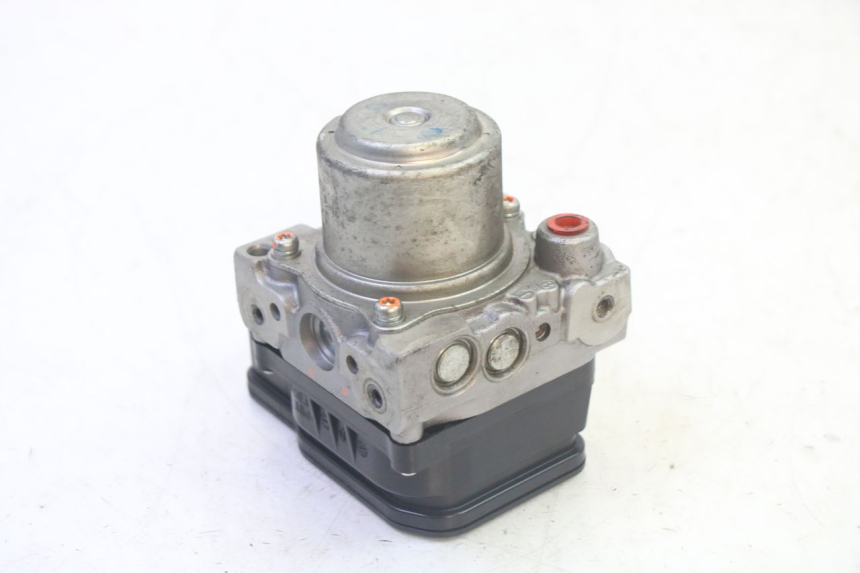 photo de POMPA ABS HONDA FES S-WING SWING ABS 125 (2007 - 2015) - Altra angolazione