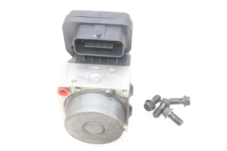 photo de POMPA ABS YAMAHA FJR ABS 1300 (2016 - 2020) - Stato della superficie e materiale