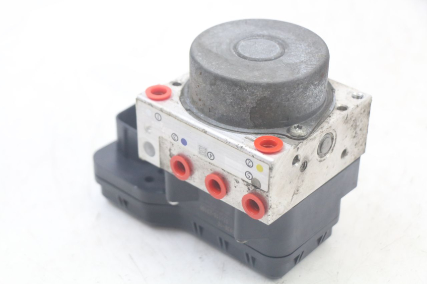 photo de POMPA ABS YAMAHA FJR ABS 1300 (2006 - 2012) - Vista d'insieme del prodotto