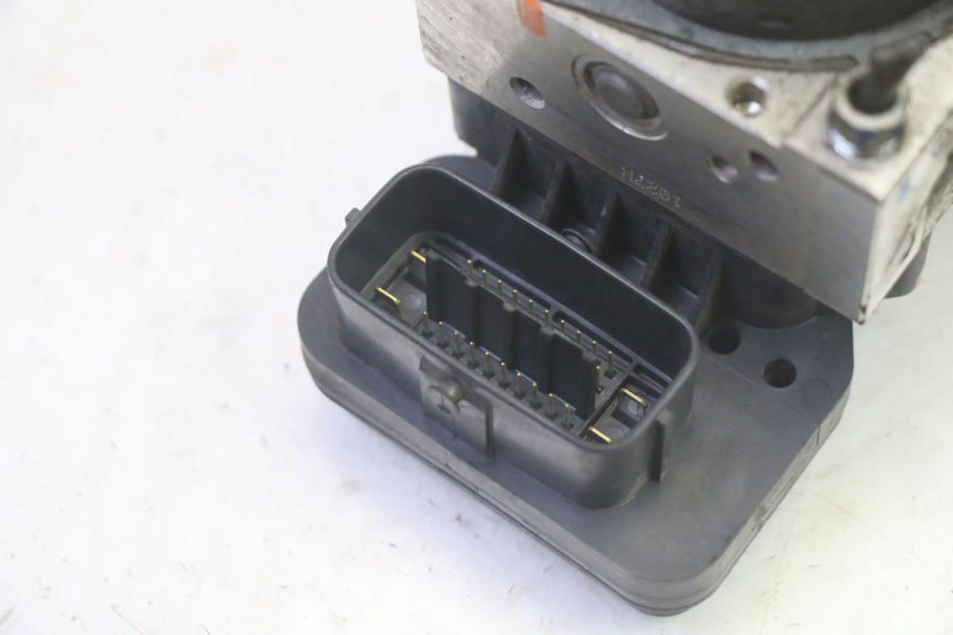 photo de POMPA ABS YAMAHA FJR ABS 1300 (2006 - 2012) - Dettaglio del componente