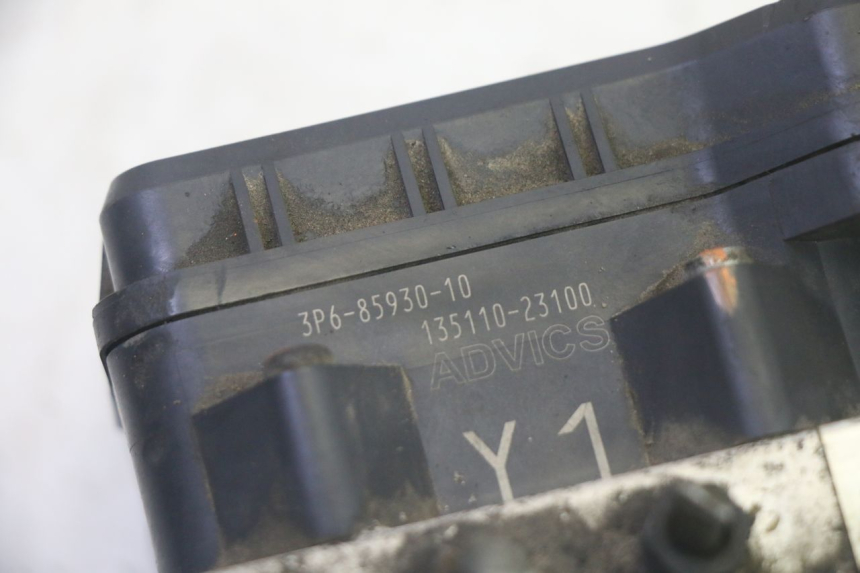 photo de POMPA ABS YAMAHA FJR ABS 1300 (2006 - 2012) - Stato della superficie e materiale