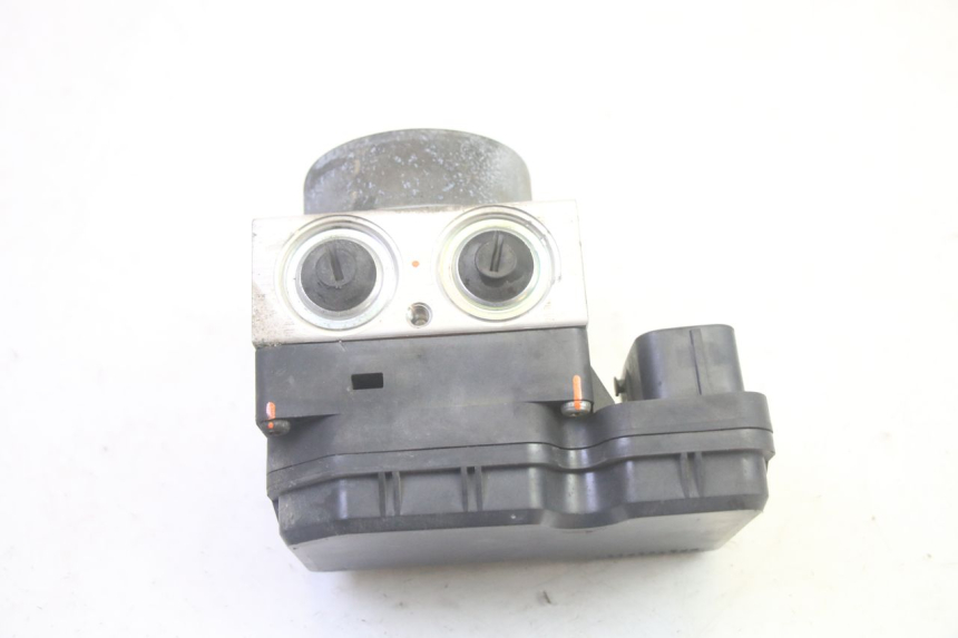 photo de POMPA ABS YAMAHA FJR ABS 1300 (2006 - 2012) - Marcature e riferimenti originali