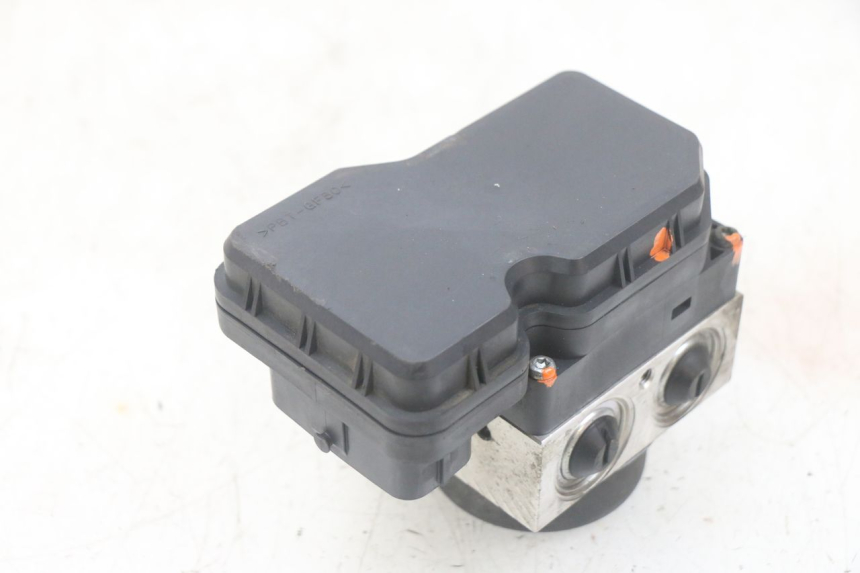 photo de POMPA ABS YAMAHA FJR ABS 1300 (2006 - 2012) - Marcature e riferimenti originali
