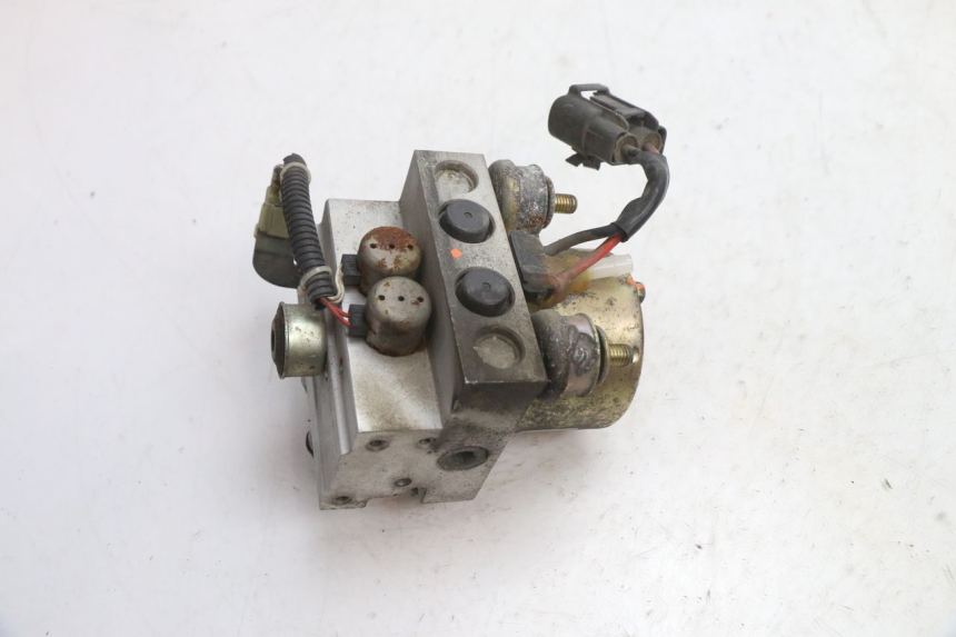 photo de POMPA ABS YAMAHA FJR 1300 (2001 - 2005) - Ricambio usato controllato