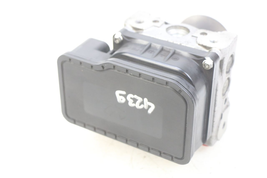 photo de POMPA ABS HONDA FJS SILVERWING SILVER WING 400 (2009 - 2016) - Marcature e riferimenti originali