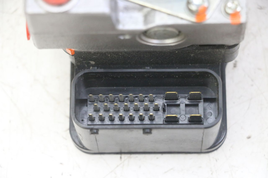 photo de POMPA ABS HONDA FORZA ABS 300 (2013 - 2017) - Ricambio usato controllato