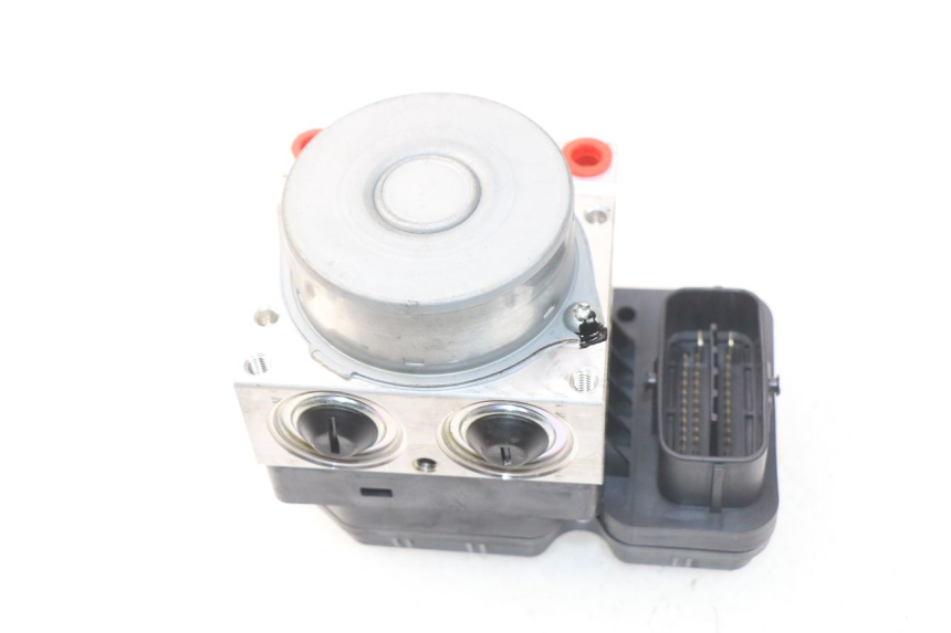 photo de POMPA ABS YAMAHA FZ8 800 (2010 - 2016) - Vista d'insieme del prodotto