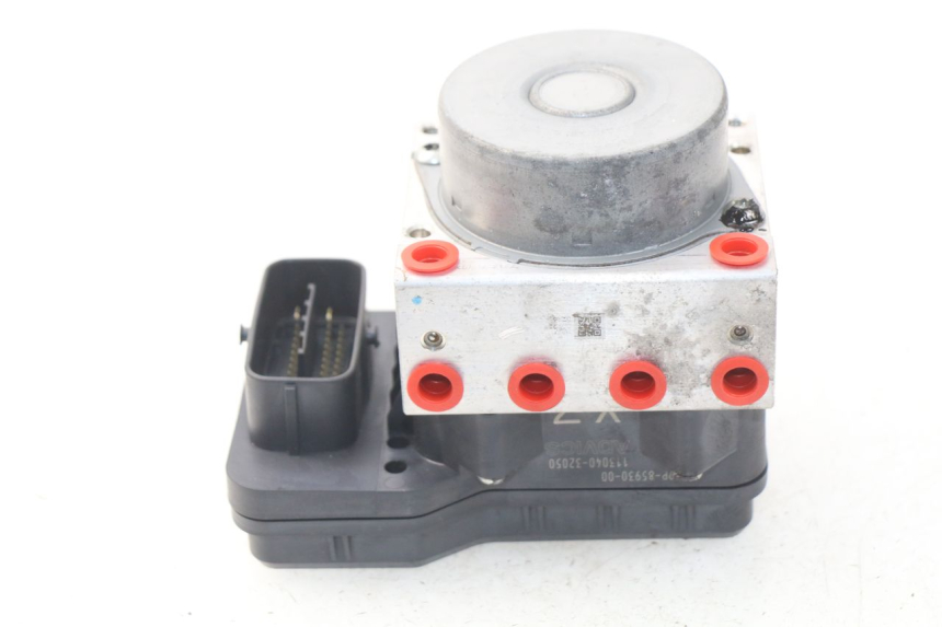 photo de POMPA ABS YAMAHA FZ8 800 (2010 - 2016) - Stato della superficie e materiale