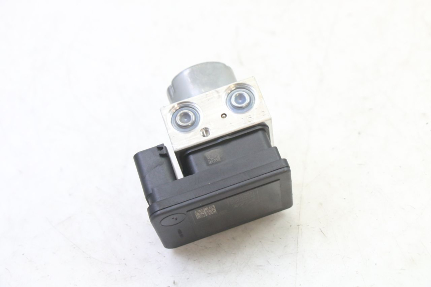 photo de POMPA ABS BMW G310 R 310 (2016 - 2020) - Dettagli dei punti di fissaggio