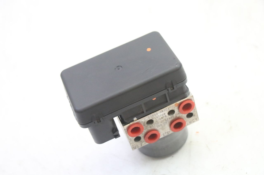 photo de POMPA ABS SUZUKI GSR 750 (2011 - 2017) - Dettagli dei punti di fissaggio