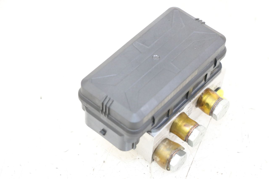 photo de POMPA ABS HUSQVARNA SVARTPILEN 401 (2018 - 2023) - Zoom sullo stato d'uso