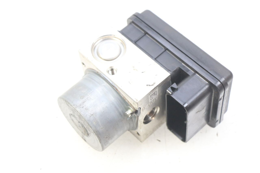 photo de POMPA ABS PIAGGIO LIBERTY IGET S 125 (2016 - 2020) - Caratteristiche distintive