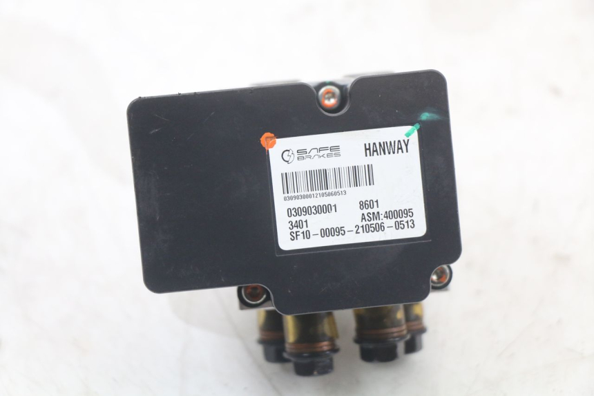 photo de POMPA ABS MASAI SCRAMBLER SPORT 125 (2021 - 2025) - Dettagli dei punti di fissaggio